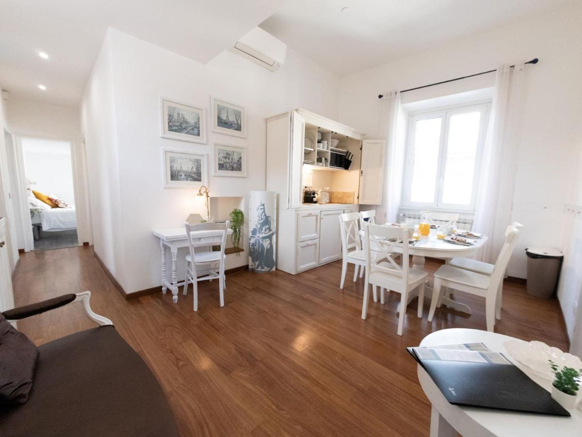 The Best Rent - Three-Bedroom Apartment Close To Colosseo Roma Exterior foto